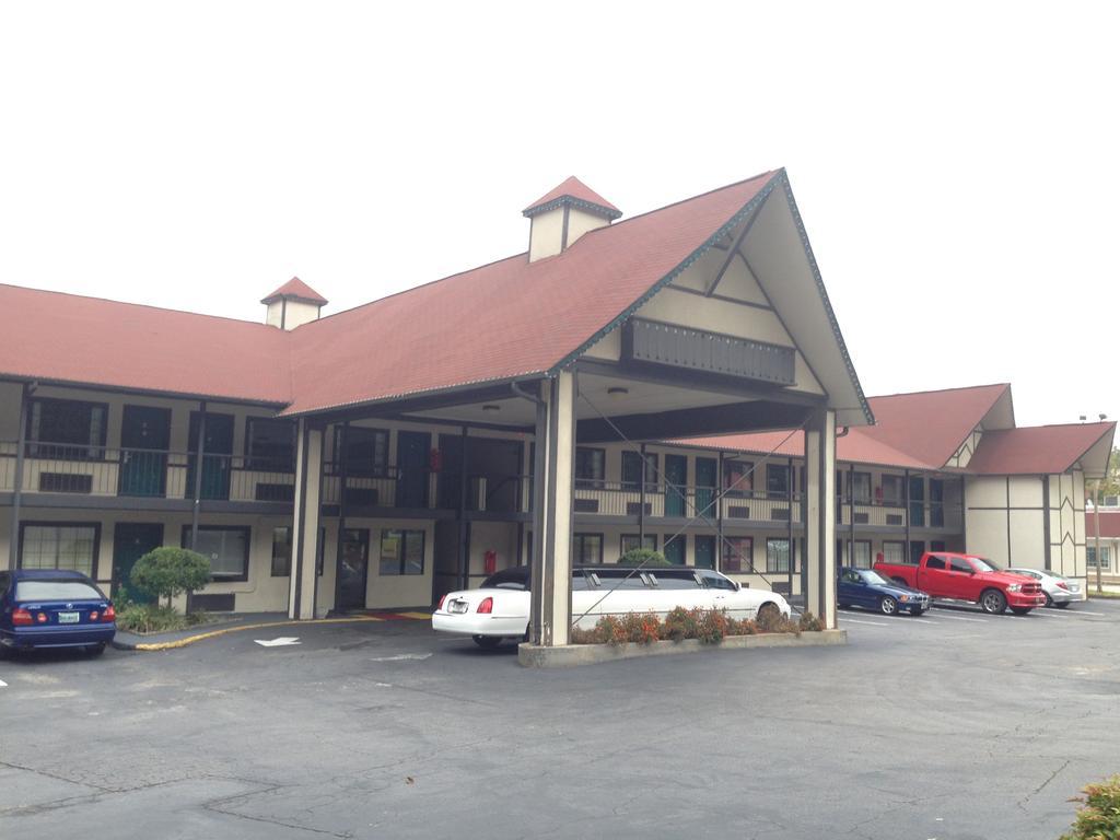 Amerivu Inn & Suites - Helen - Downtown المظهر الخارجي الصورة